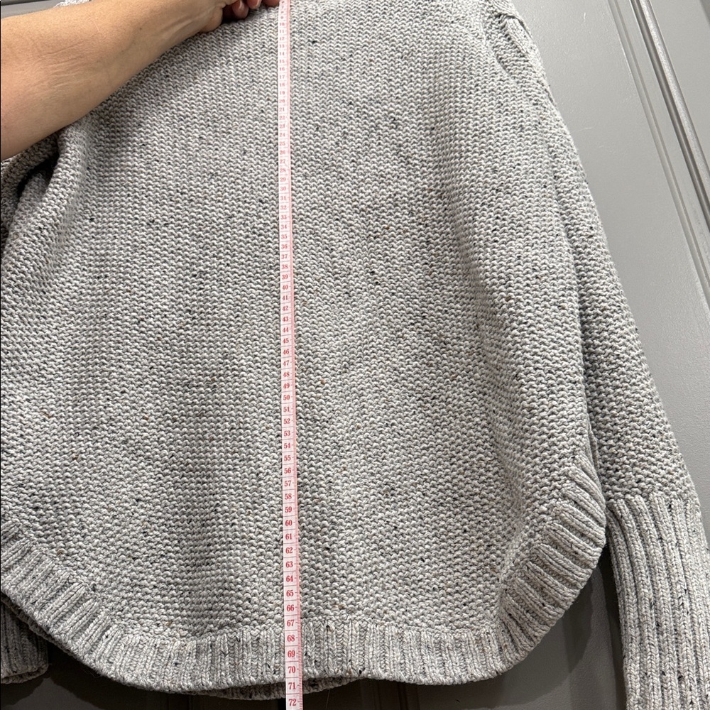 Elegant Heather Gray Cable Knit Turtleneck Sweater - Picture 7 of 10